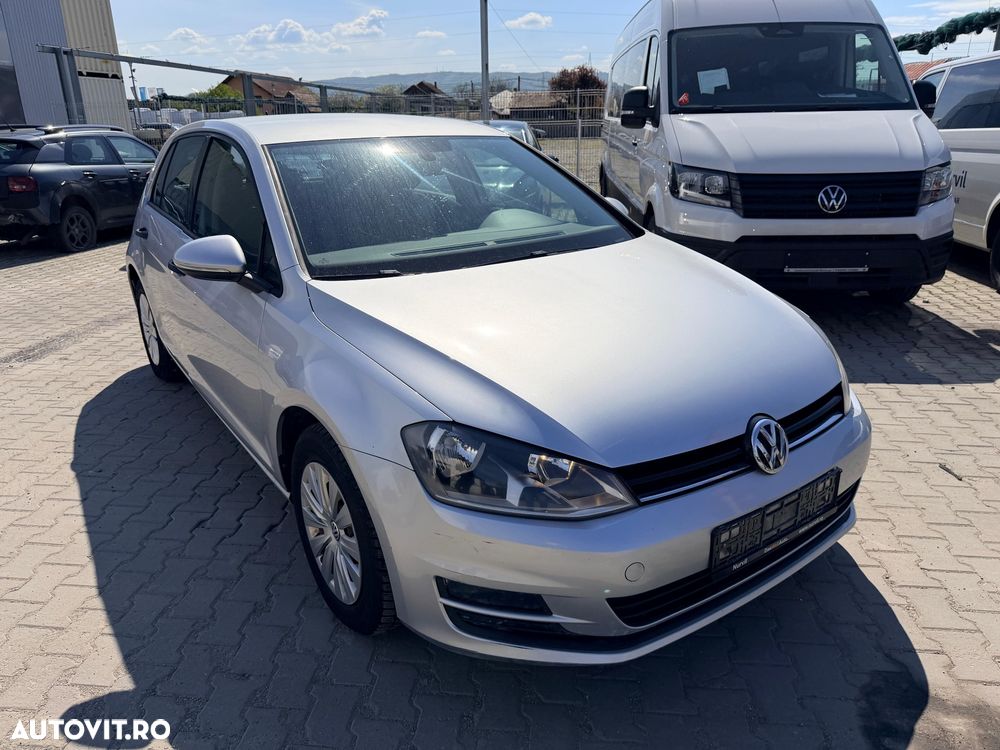 Volkswagen Golf 1.6 TDI BMT Comfortline - 5