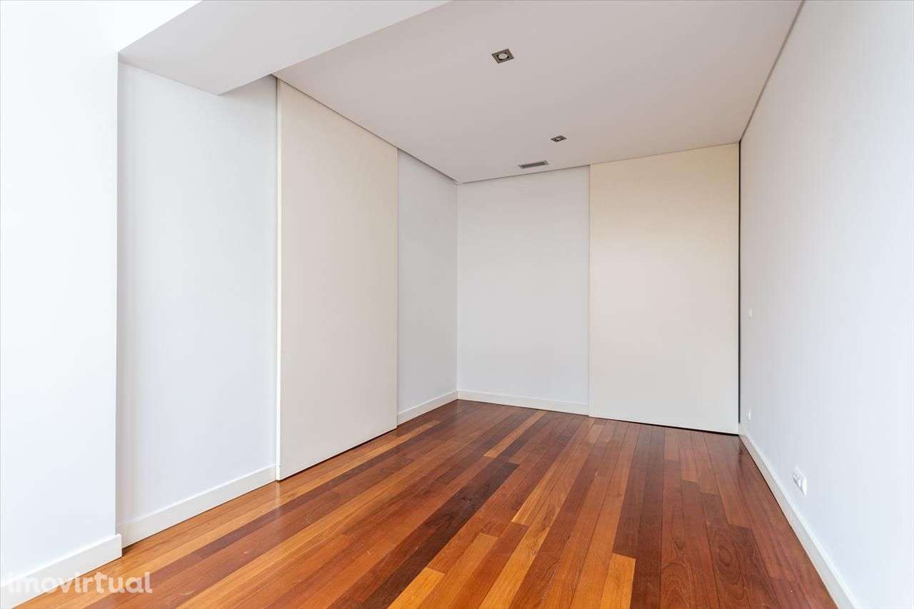 Apartamento T4 de luxo nas Avenidas Novas – Lisboa - Grande imagem: 5/29