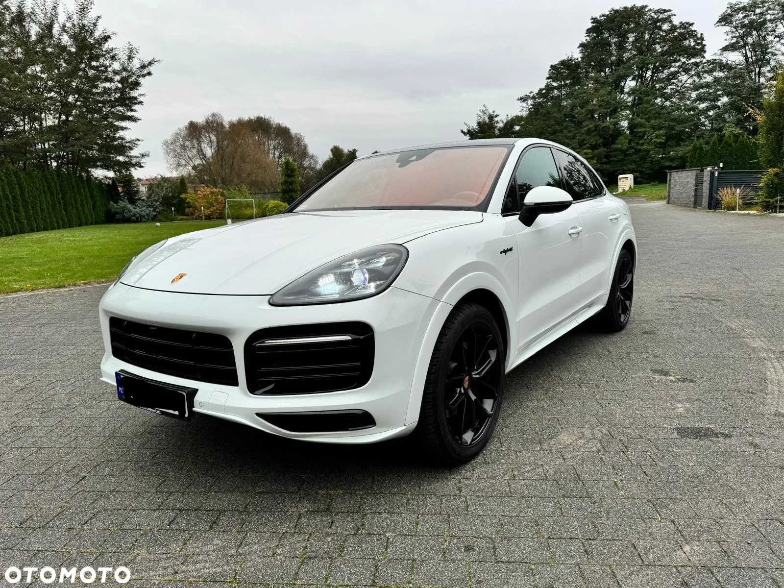 Porsche Cayenne Coupe E-Hybrid - 2