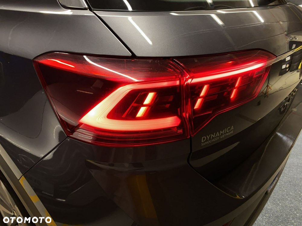 Volkswagen T-Roc - 12