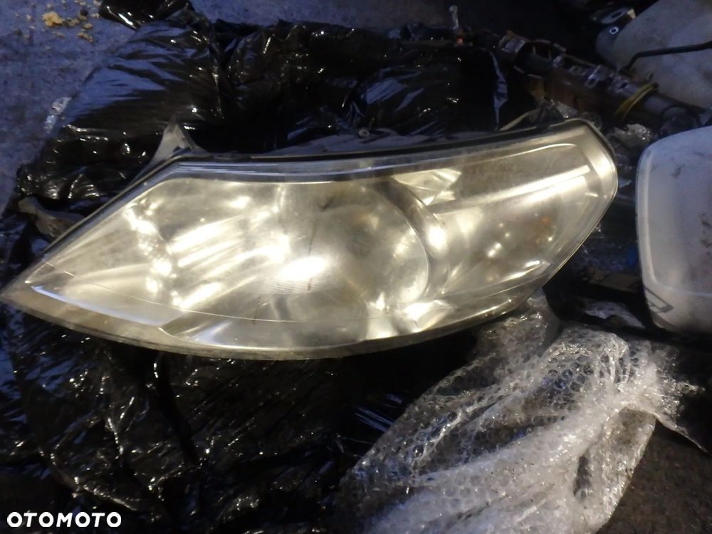 Lampa prawa i lewa przod tył Citroen Jumpy Scudo - 1