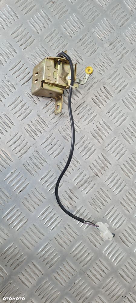 Ford Maverick Zamek Szyby Klapy Bagażnika - 1