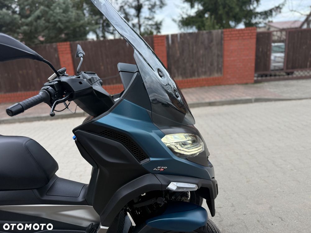Piaggio MP-3 - 5