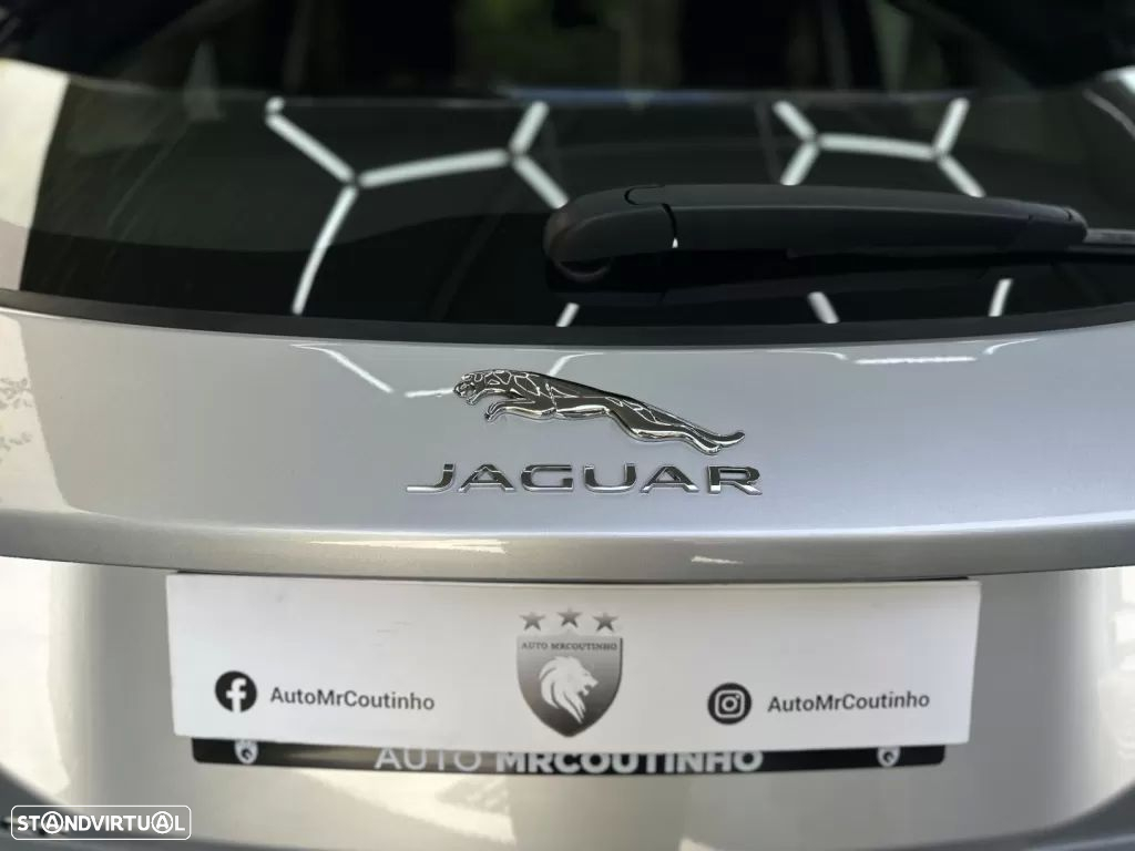 Jaguar E-Pace 2.0 i4D - 9