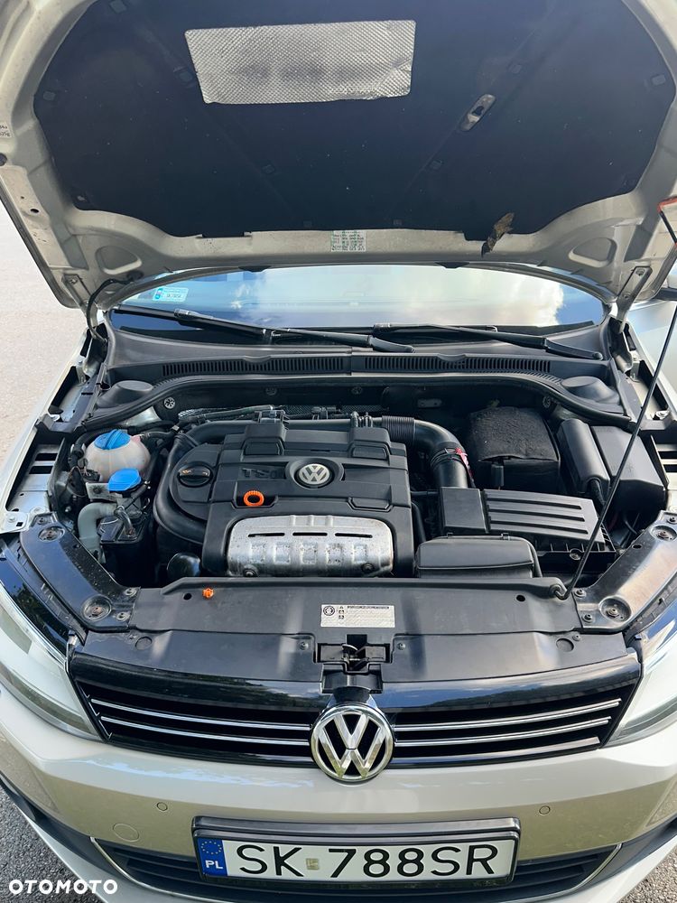 Volkswagen Jetta 1.4 TSI Highline - 22