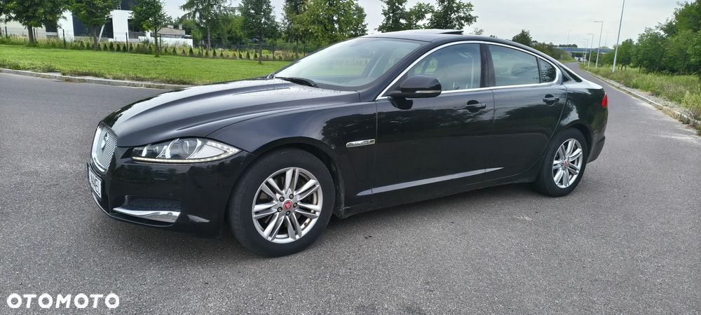 Jaguar XF 2.2 D Luxury - 2