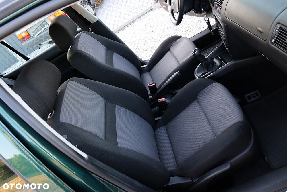 Volkswagen Golf 1.4 Q - 28