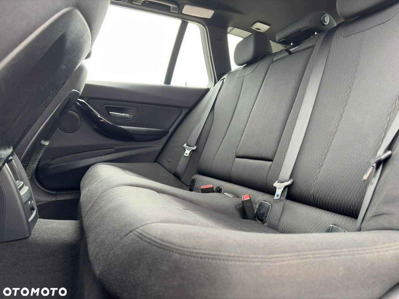 BMW Seria 3 - 16