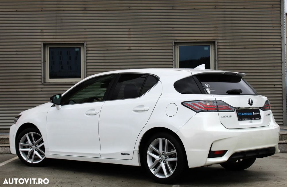 Lexus CT 200h Executive Line - 3