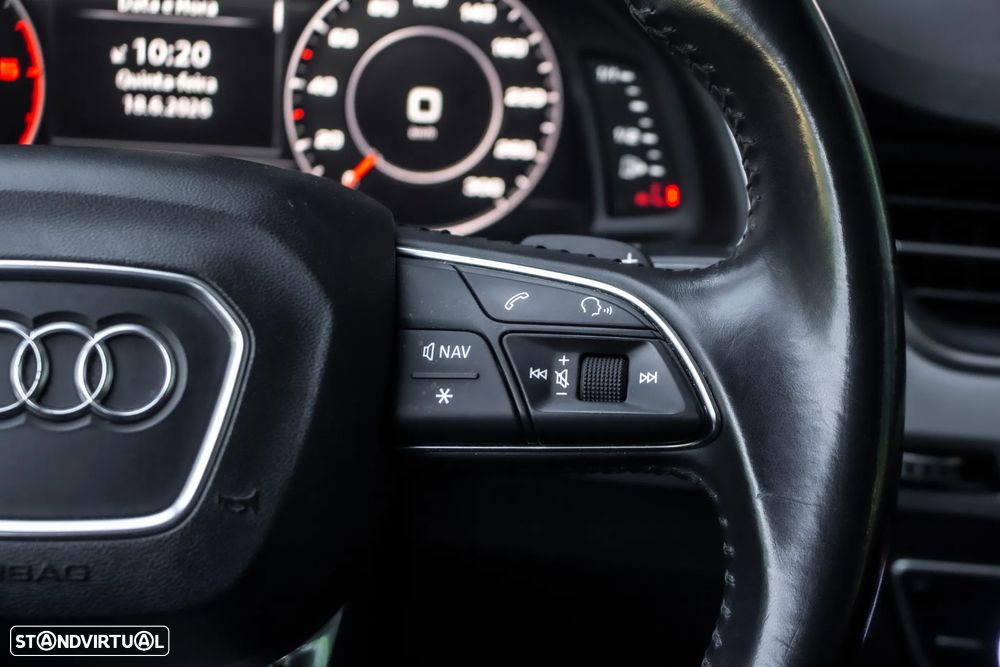 Audi Q7 3.0 TDI quattro tiptronic - 14