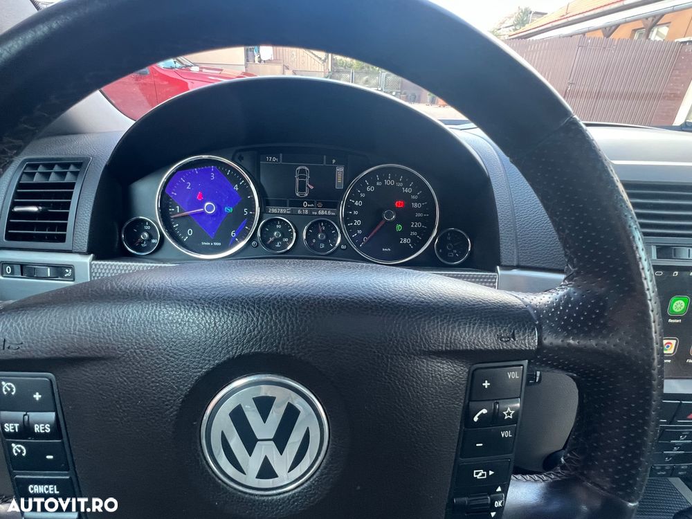 Volkswagen Touareg - 8