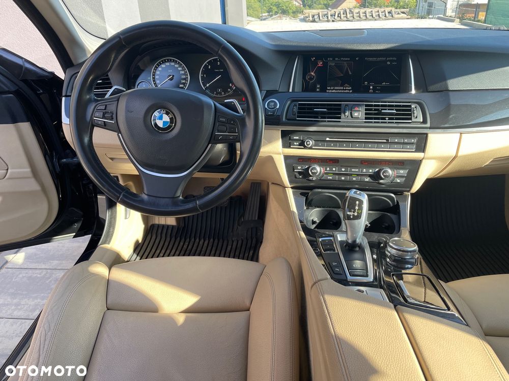 BMW Seria 5 520d xDrive - 26