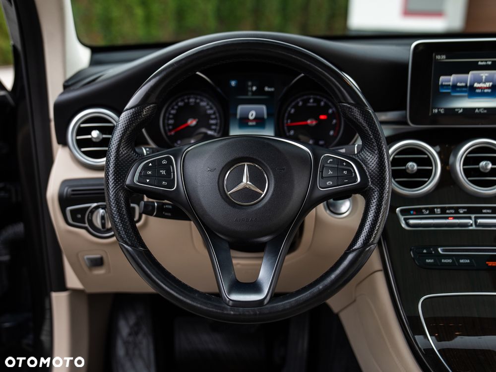 Mercedes-Benz GLC - 30