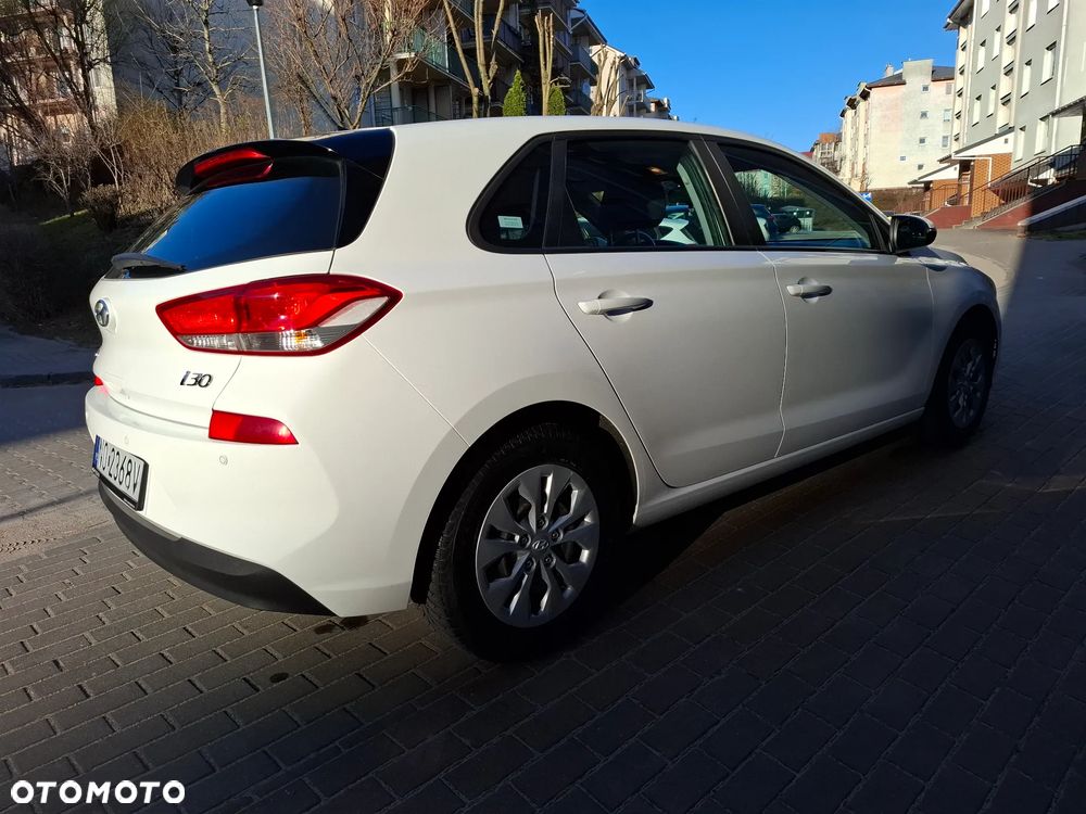 Hyundai i30 1.4 Classic + - 4