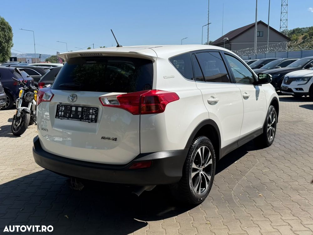 Toyota RAV4 2.0 D-4D 2WD Comfort - 5