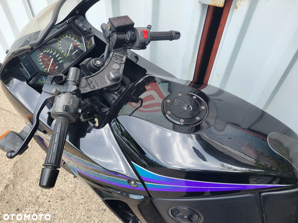 Kawasaki GPX - 5