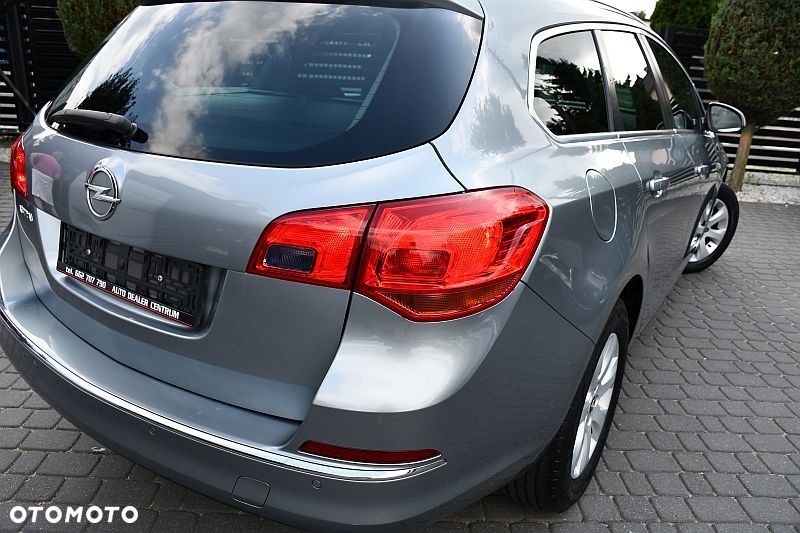 Opel Astra 1.4 Turbo Sport - 30