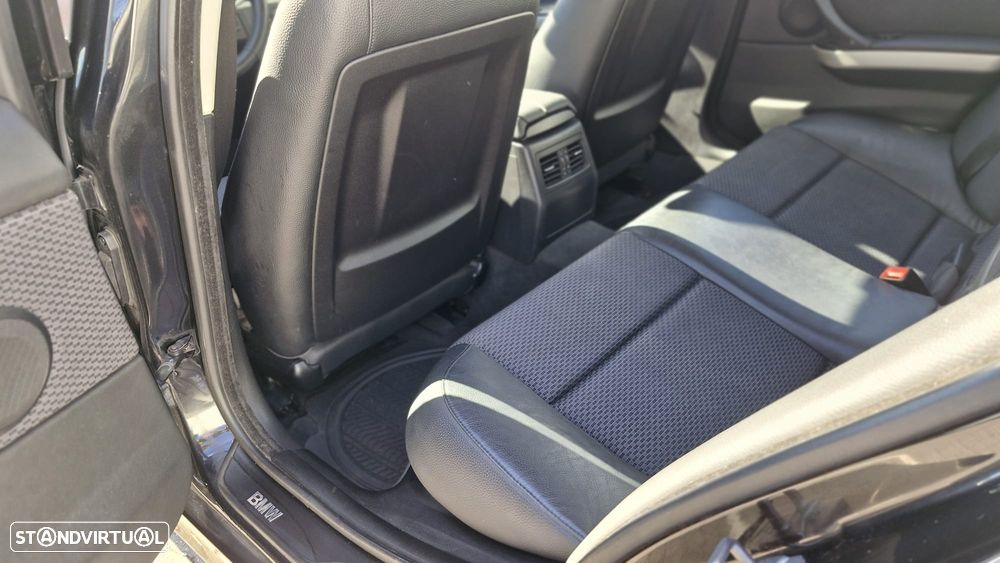 BMW 318 d Navigation - 13