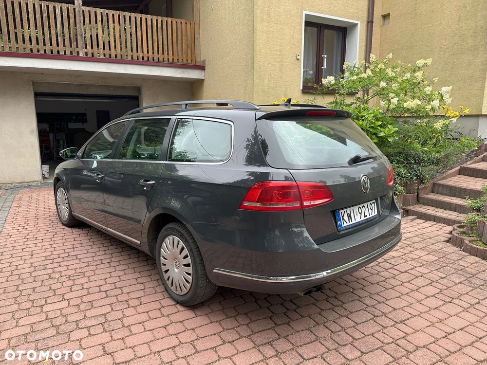 Volkswagen Passat 2.0 Blue TDI SCR Comfortline - 6