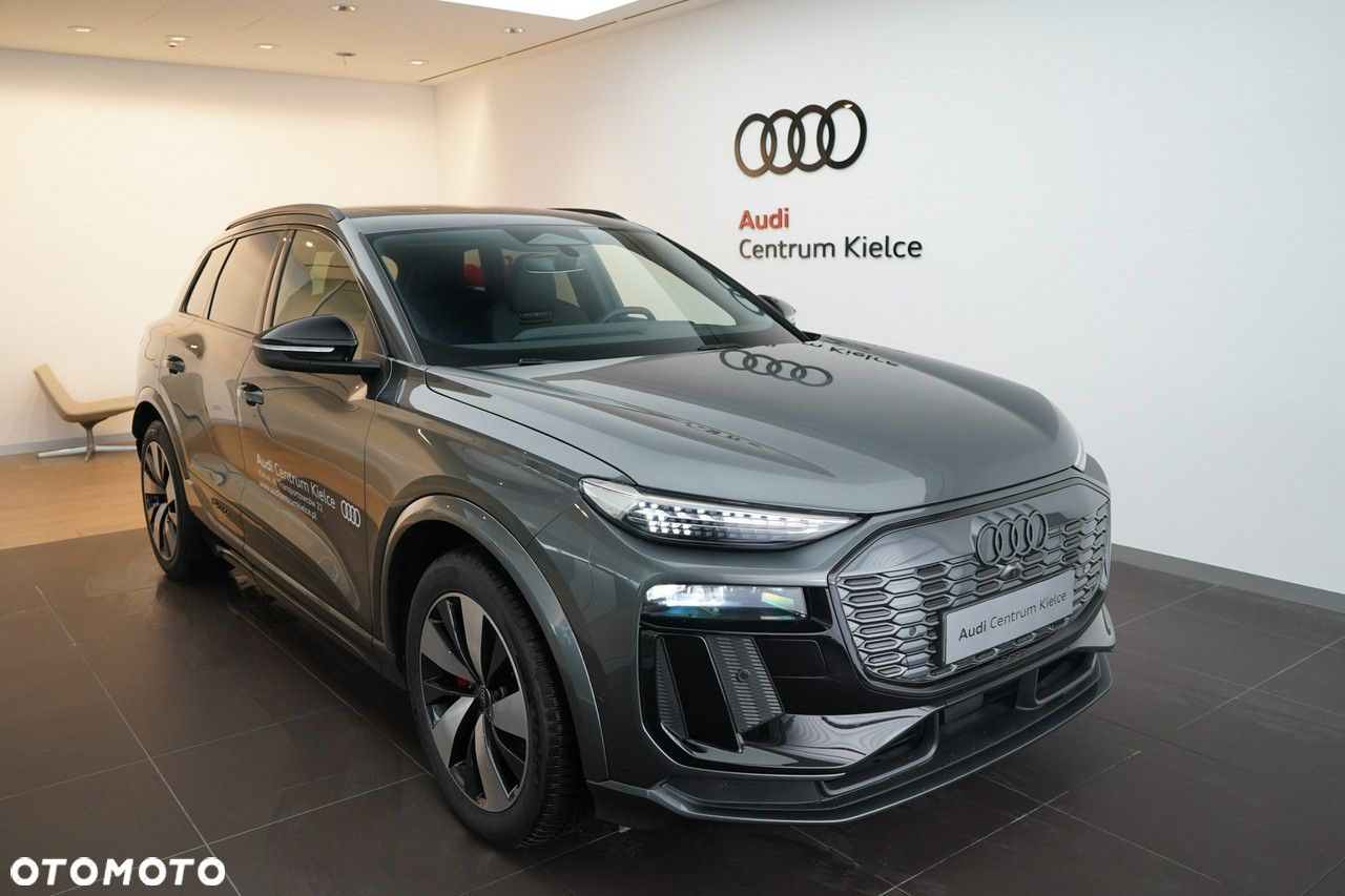 Audi Q6 e-tron - 5