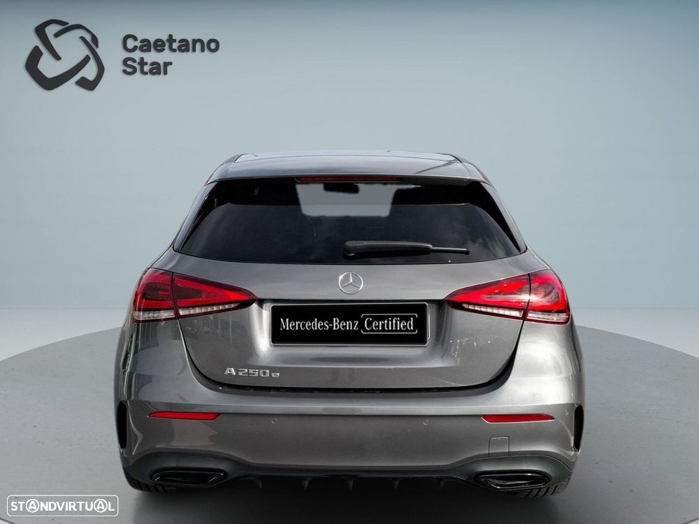 Mercedes-Benz A 250 e AMG Line - 7