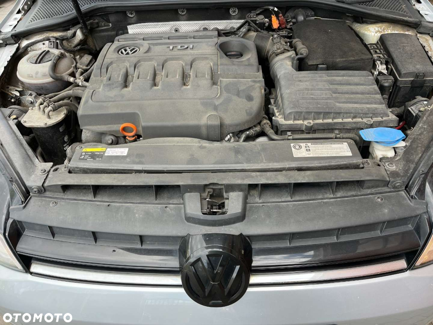 Volkswagen Golf 1.6 TDI DPF BlueMotion Technology Style - 22