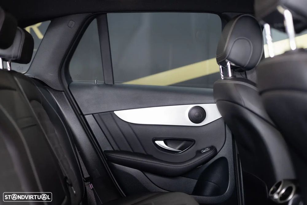 Mercedes-Benz GLC 300 de 4Matic - 12