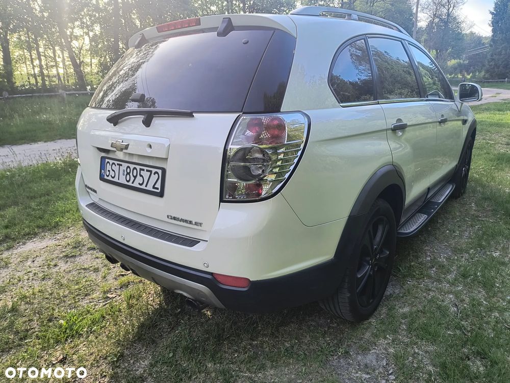 Chevrolet Captiva 2.2 D LTZ - 9