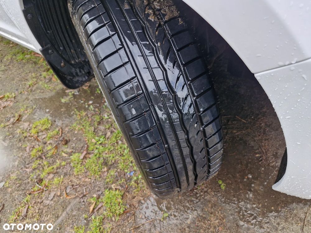 Hyundai i20 1.2 Intro Edition - 18