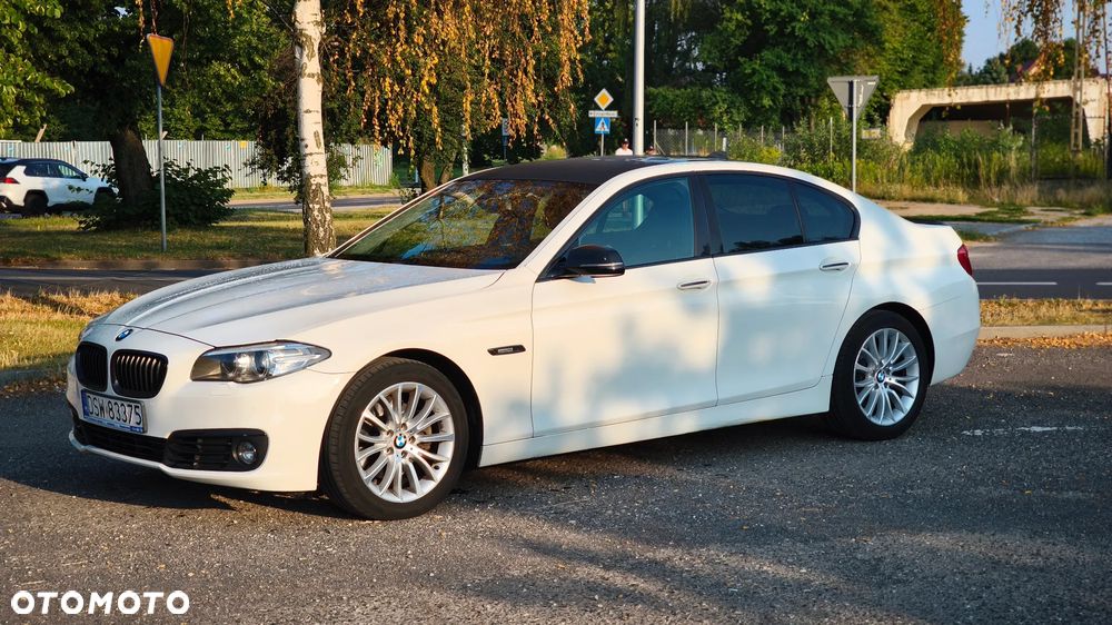 BMW Seria 5 520d Luxury Line - 2