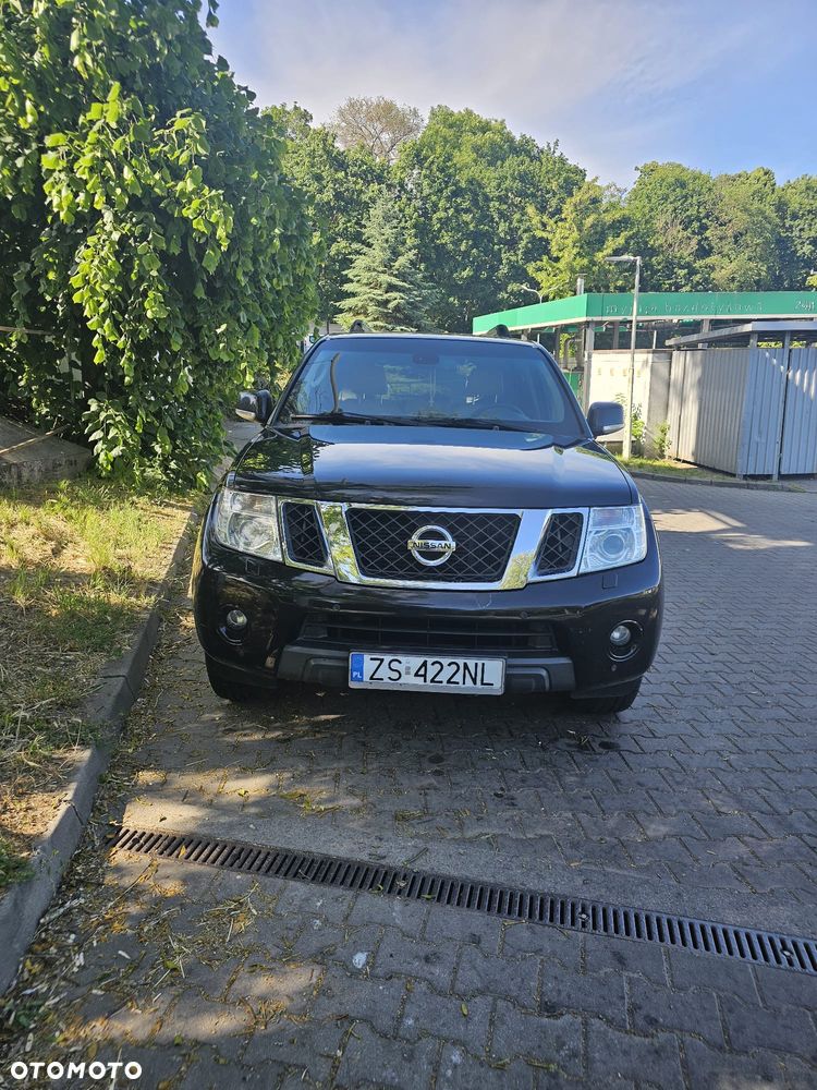 Nissan Pathfinder 2.5 D LE EU5 - 4