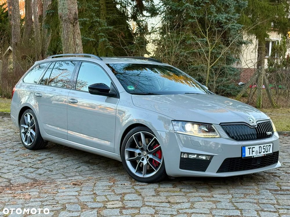 Skoda Octavia 2.0 TDI RS Challenge DSG - 2