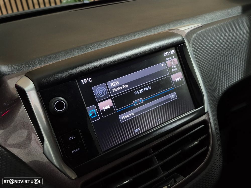 Peugeot 2008 1.4 HDi Allure - 21