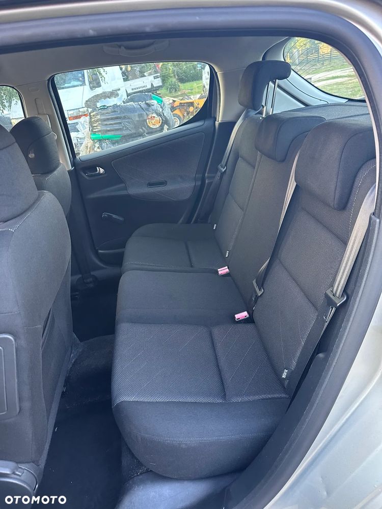 Peugeot 207 1.4 16V Sporty - 13