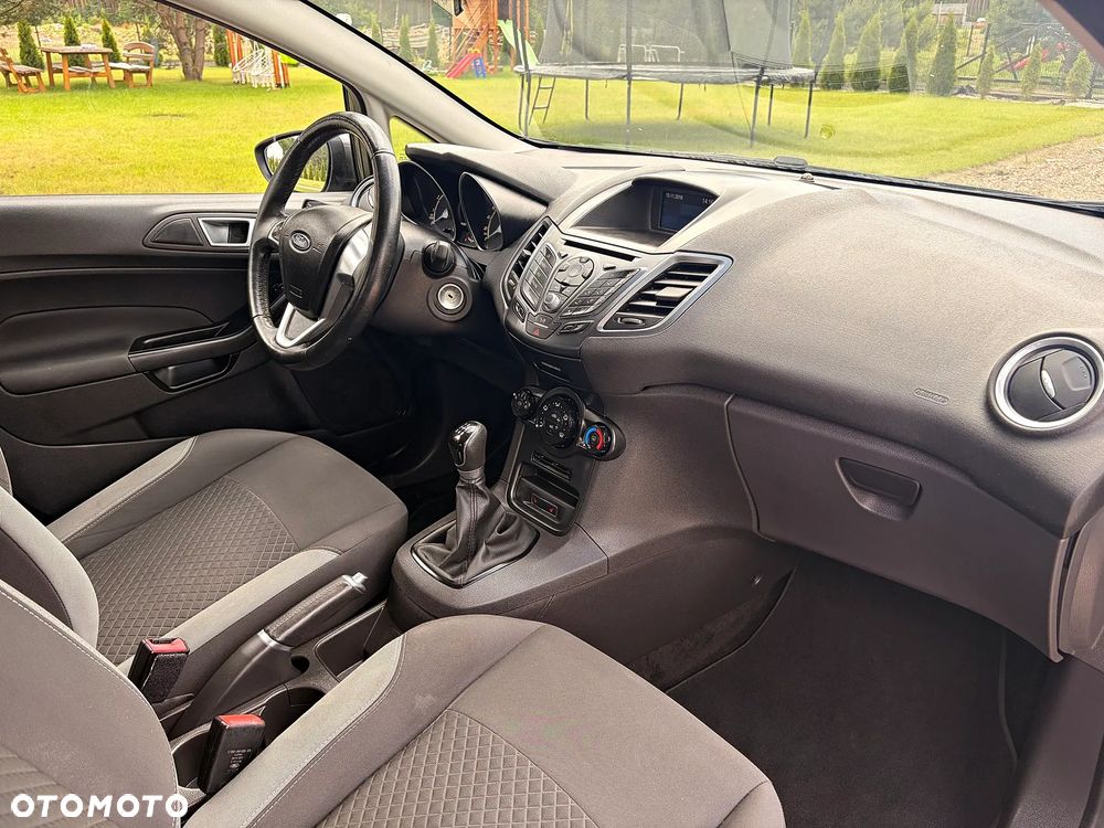 Ford Fiesta 1.25 Champions Edition - 27