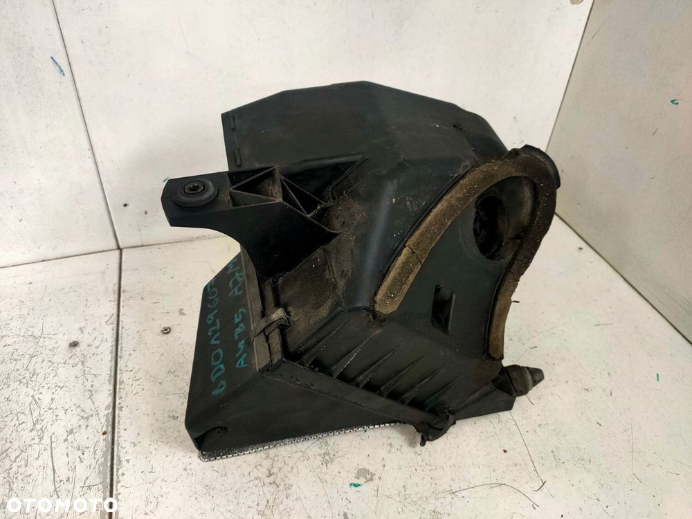obudowa filtra powietrza audi a4 b5 fl 8d0129607n - 2