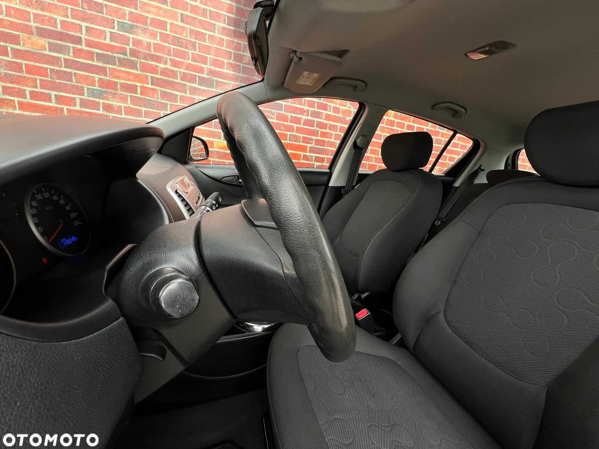 Hyundai i20 - 13