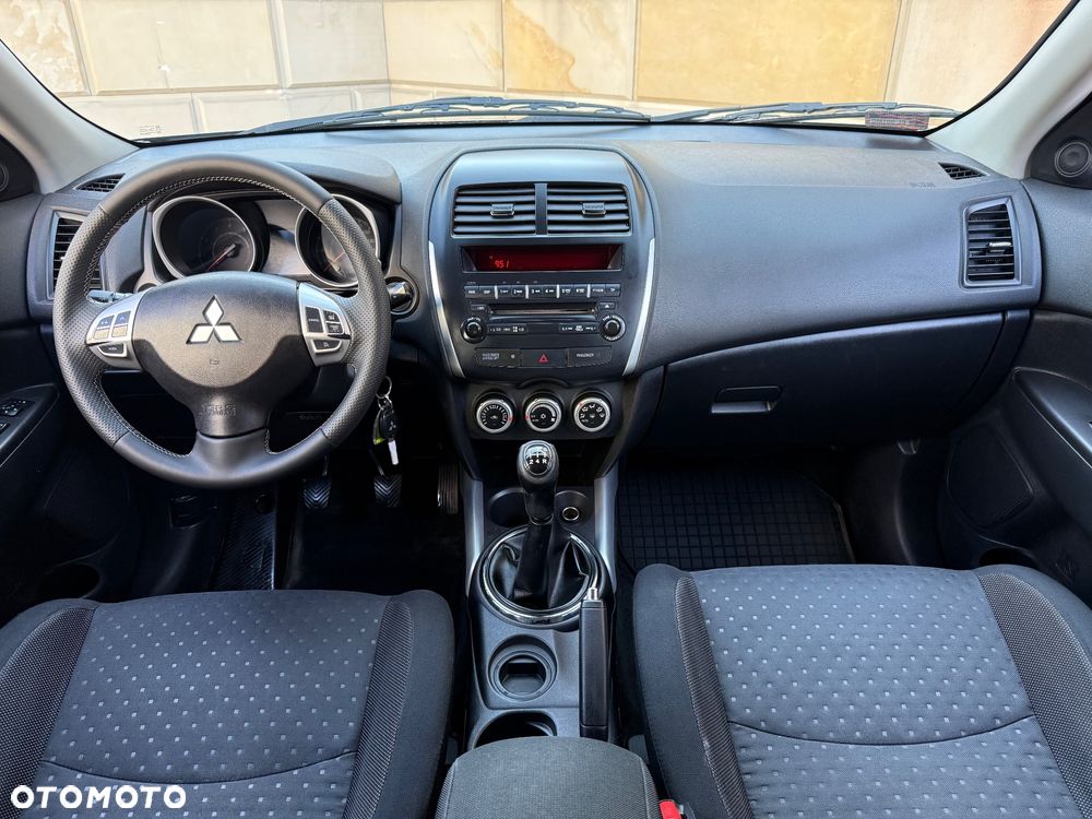Mitsubishi ASX - 8