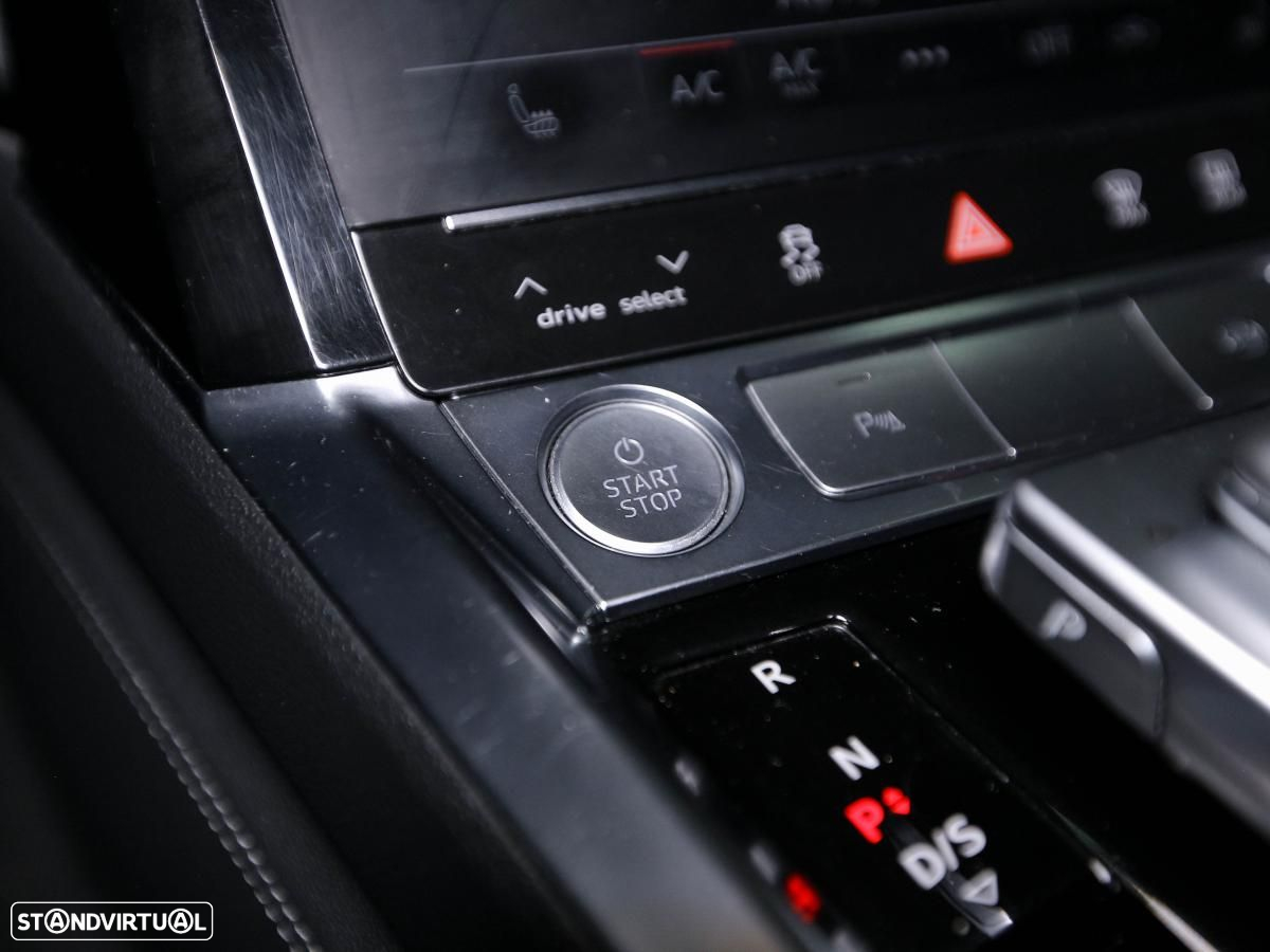 Audi e-tron 50 quattro S line - 27