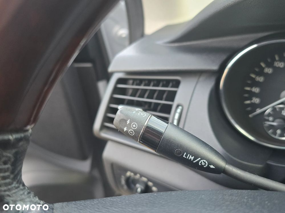 Mercedes-Benz Klasa R - 35