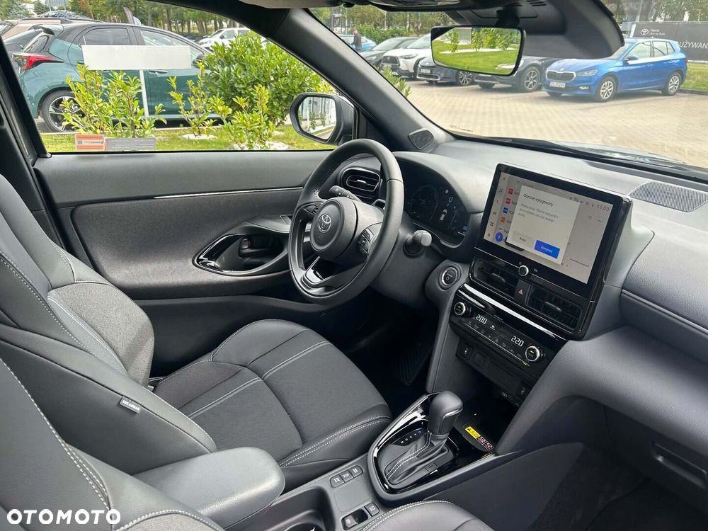 Toyota Yaris Cross Hybrid 1.5 Executive - 17