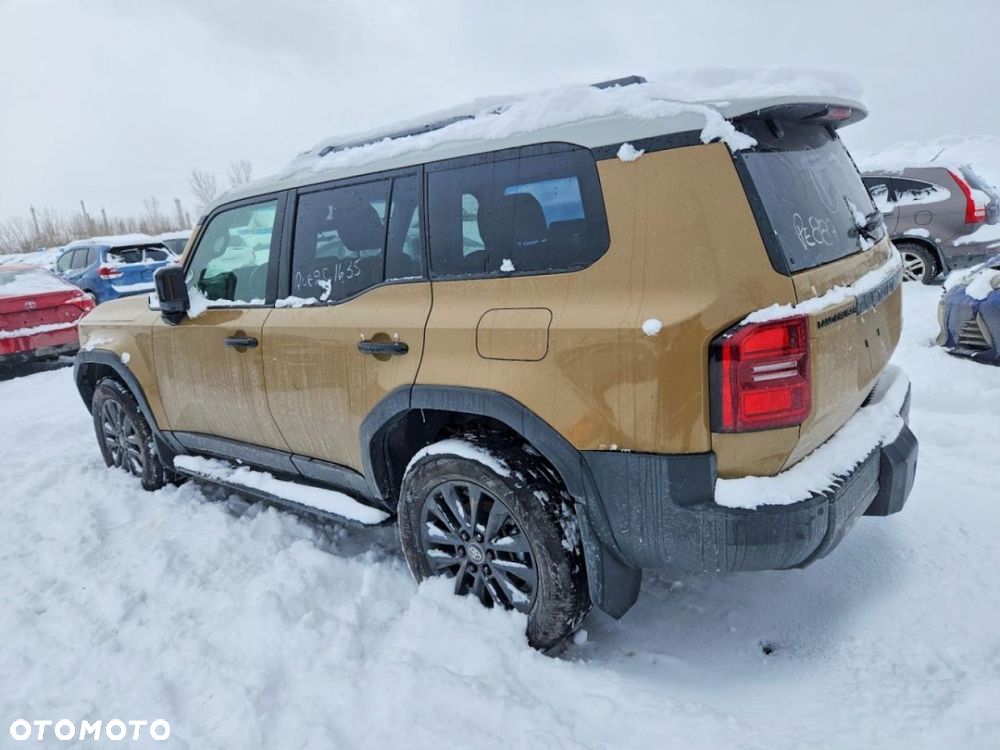 Toyota Land Cruiser - 3