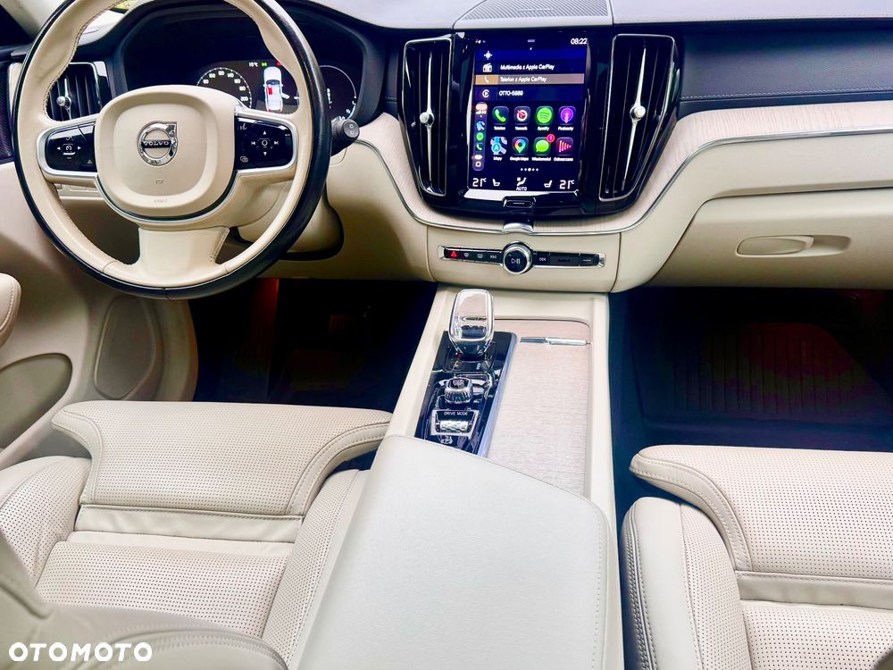 Volvo XC 60 T8 Plug-In Hybrid AWD Inscription - 15