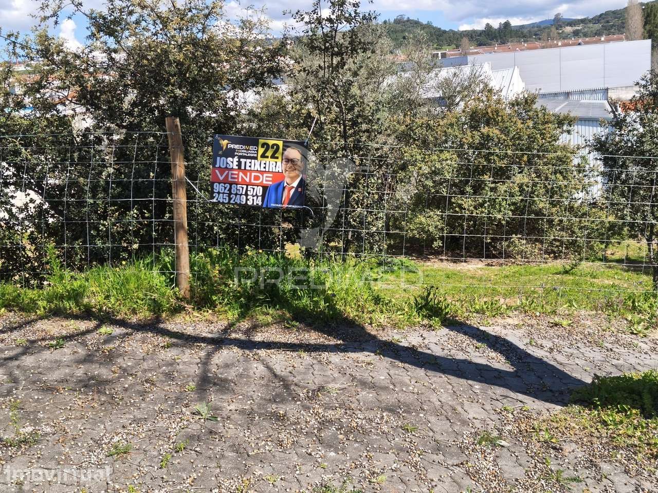 lote Urbano para construção - Grande imagem: 2/2