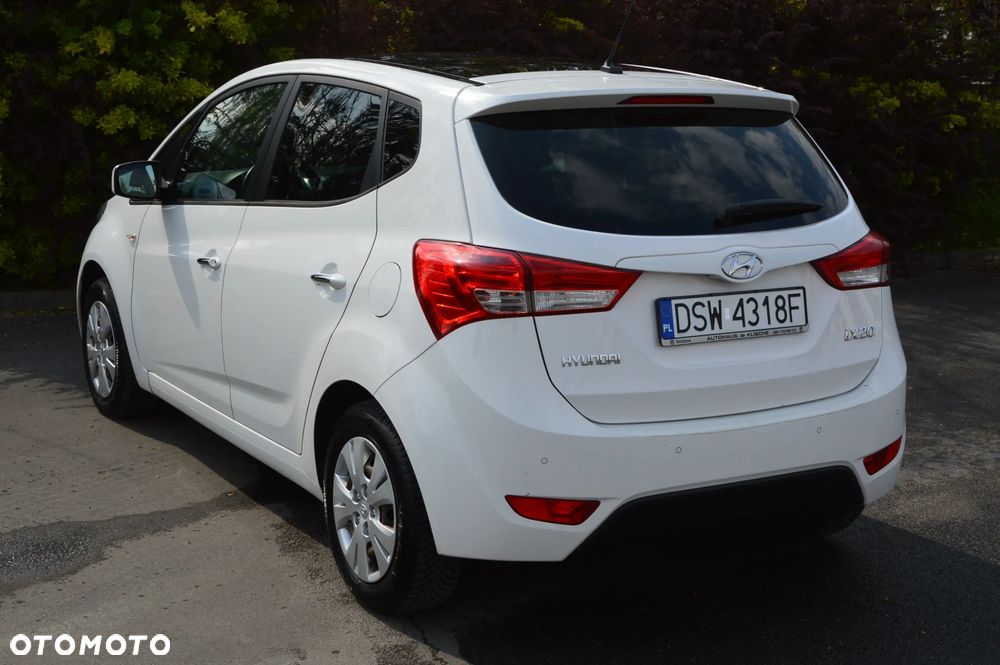 Hyundai ix20 1.4 UEFA EURO 2012 Edition - 16