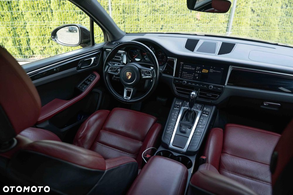 Porsche Macan Standard - 12
