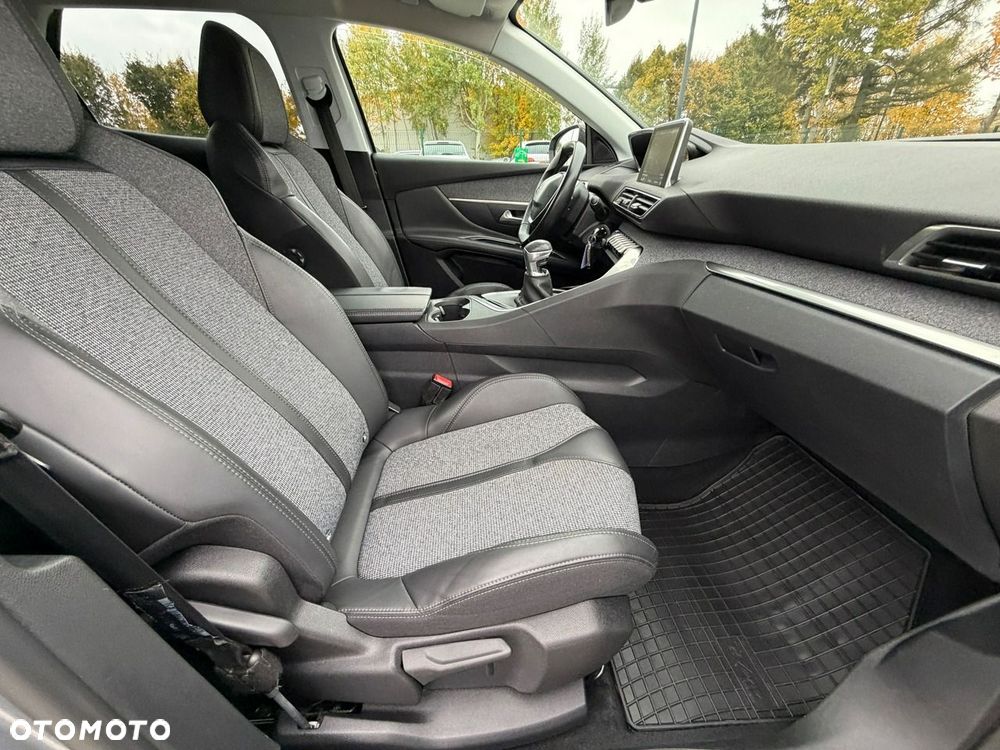 Peugeot 3008 BlueHDi 120 Stop & Start Style - 32