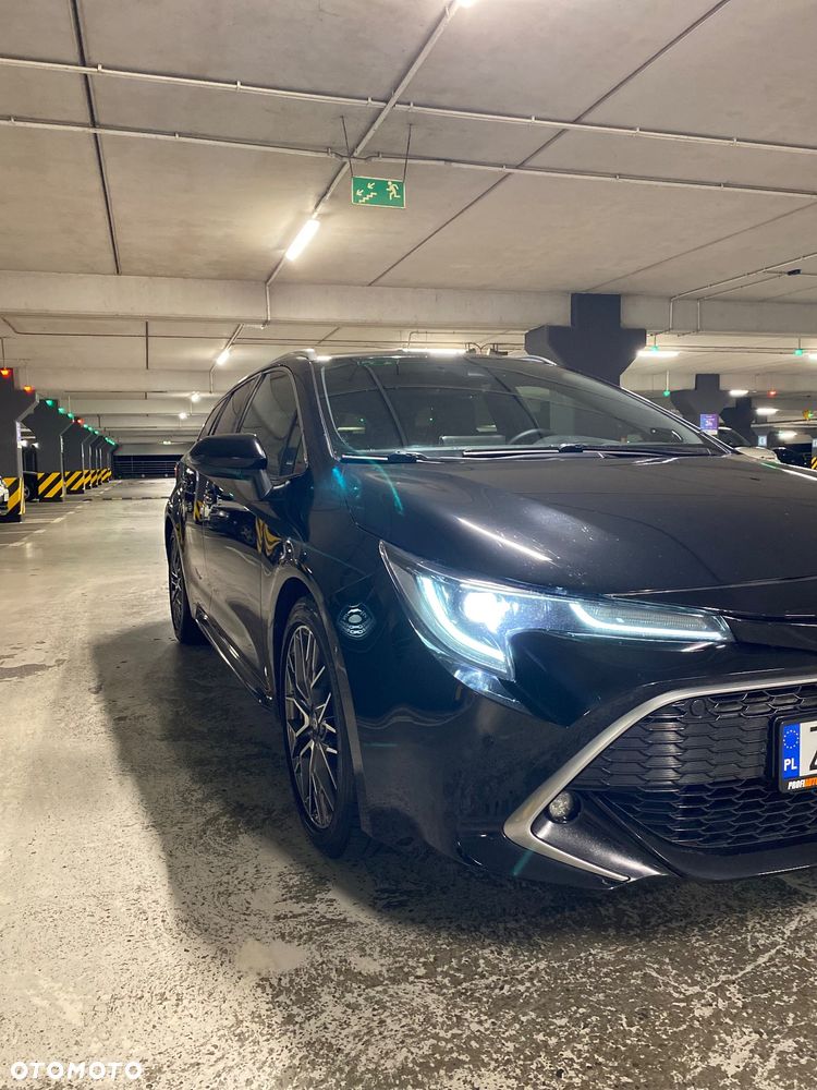Toyota Corolla 2.0 Hybrid Executive - 17