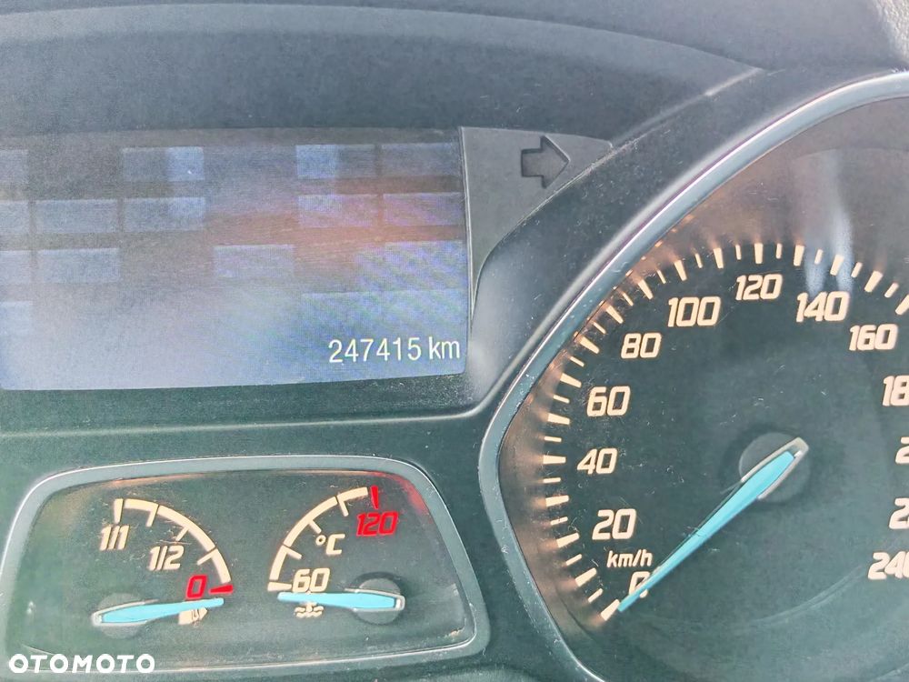 Ford Kuga 2.0 TDCi 4x4 Titanium - 17