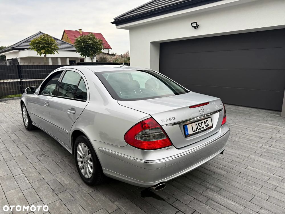 Mercedes-Benz Klasa E - 16